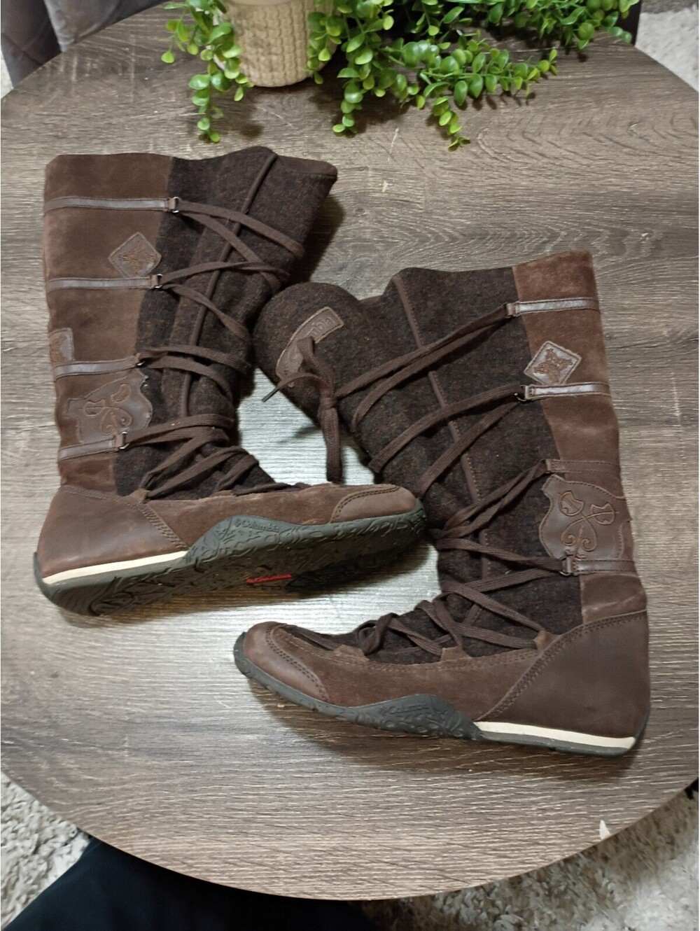 Columbia Brown Suede and Fabric Lace-Up Mid-Calf Boots with Rubber Sole-size 8